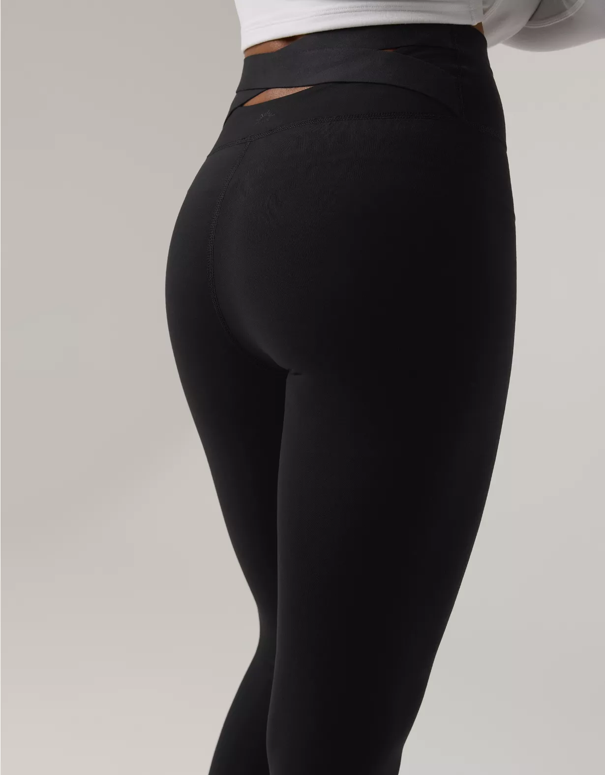 OFFLINE By Aerie The Hugger High Waisted Cross Back Legging True Black