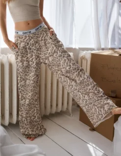 Aerie Street Trouser Cake Batter