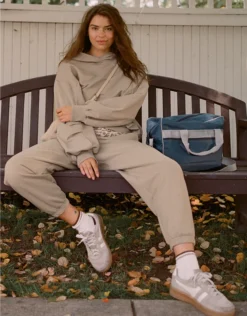 Aerie Jet Setter Jogger Stone Harbor