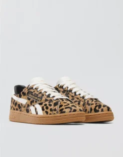 Aerie Reebok Club C Grounds UK Sneaker Tan