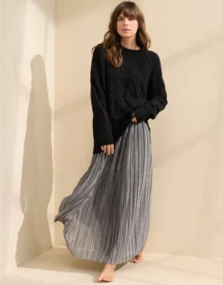 Aerie UnREAL Cable Crew Sweater True Black