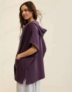 Aerie Hooded Fleece Cape Cool Berry