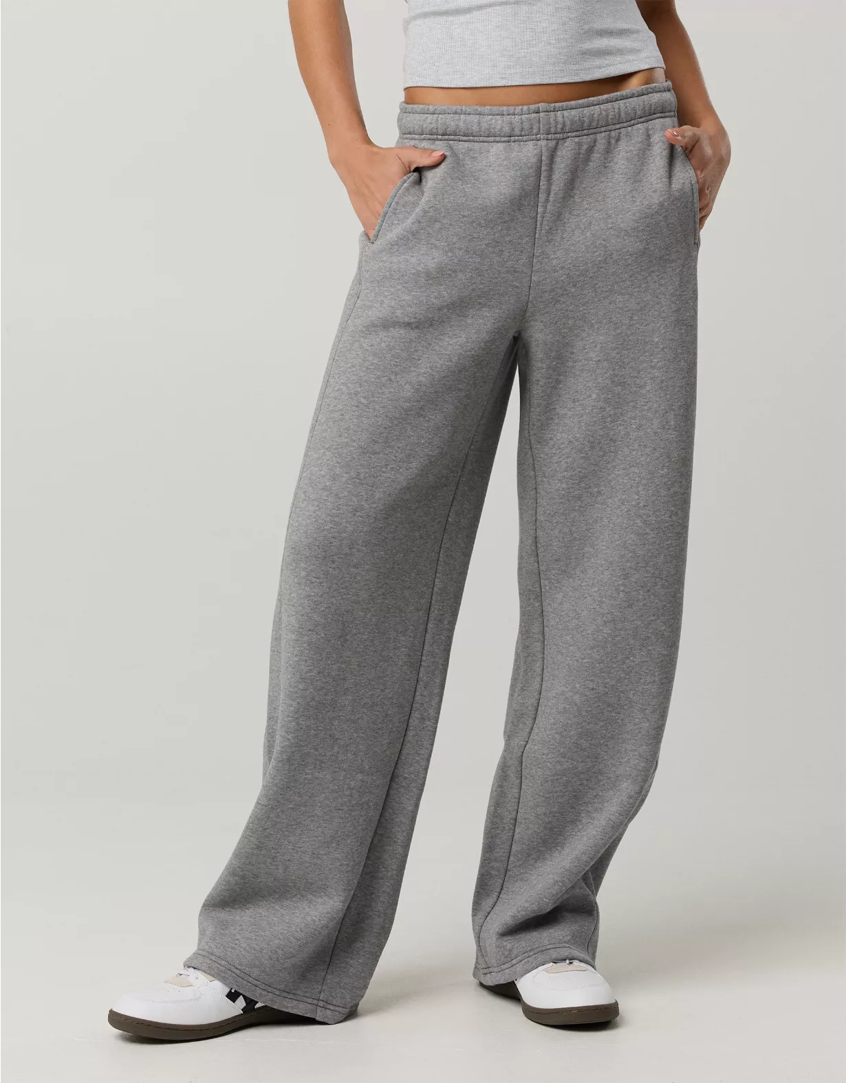 OFFLINE By Aerie Cloud Fleece Trouser Dark Heather Gray