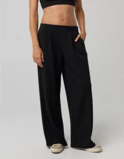 OFFLINE By Aerie ChillUp Trouser True Black