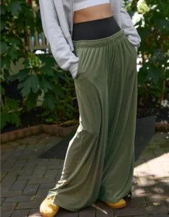 OFFLINE By Aerie Velour Rib Super Wide Leg Pant Olive Fun