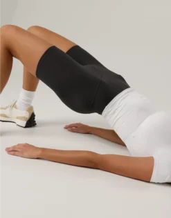 OFFLINE By Aerie Real Me XTRA 5" Bike Short Smoked Gray