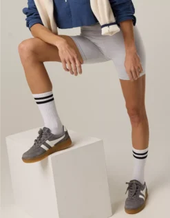 OFFLINE By Aerie The Hugger 5" Bike Short Radiance